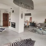 Cosy Orchidée - élégance, Piscine&pyrénées 5 étoiles Villa *