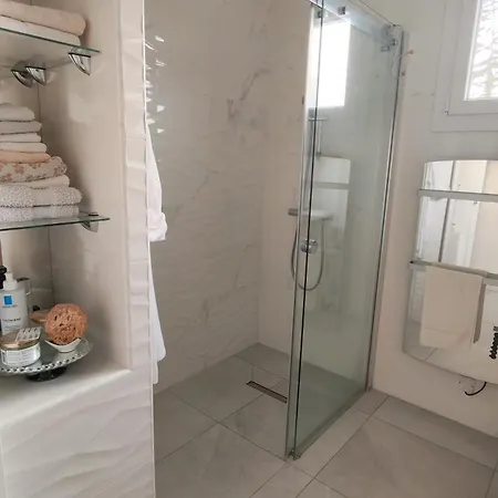 Villa Cosy Orchidee - Elegance, Piscine & Pyrenees 